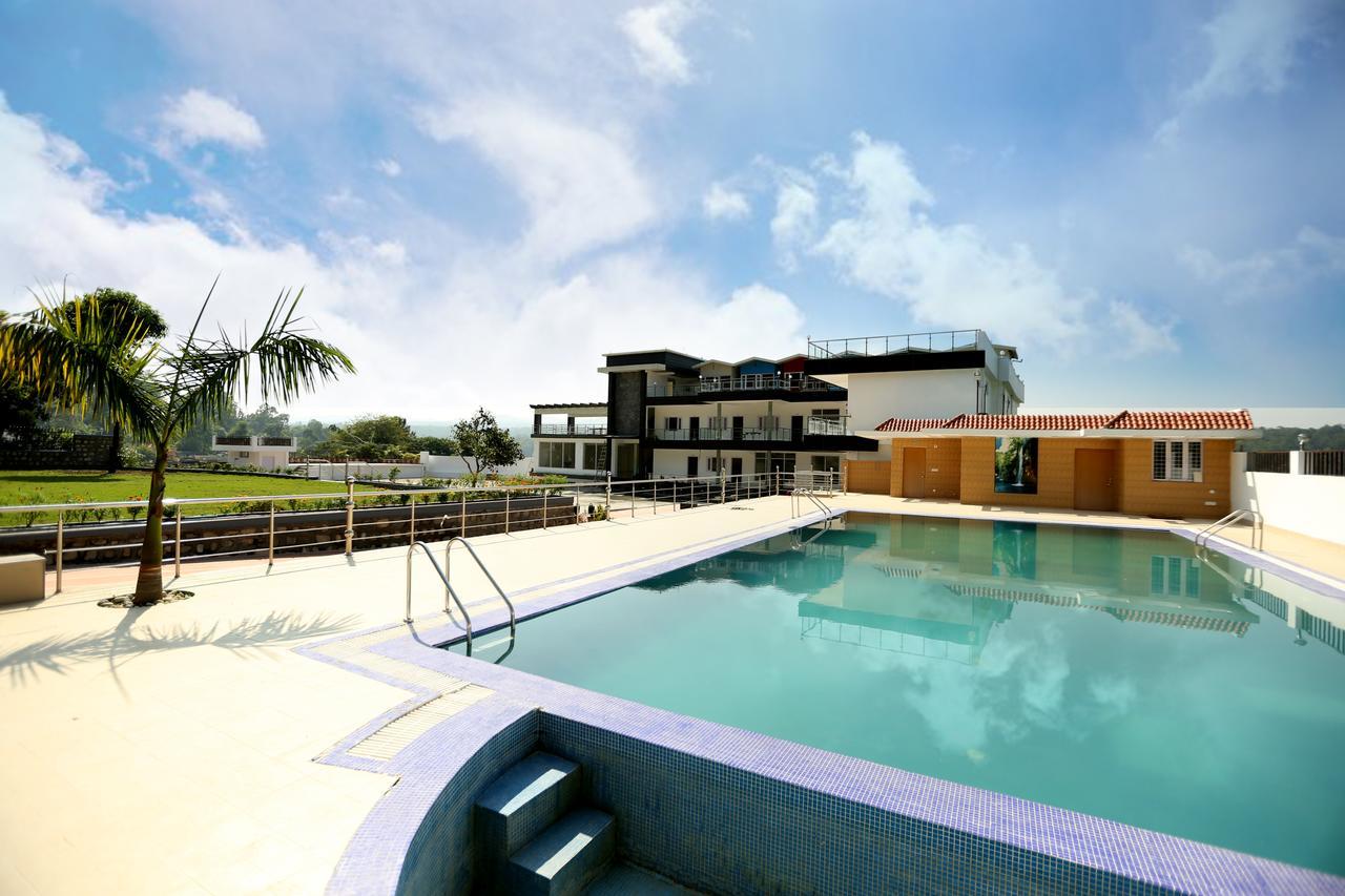 Nauka Hills Resort Clement Town Exterior foto
